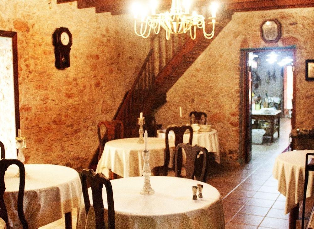 Era De La Corte Antigua  Exterior photo